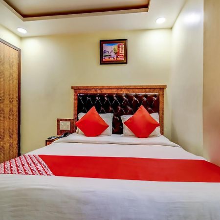Hotel Sarthak Palace - By Pooja Hospitality 뉴델리 외부 사진