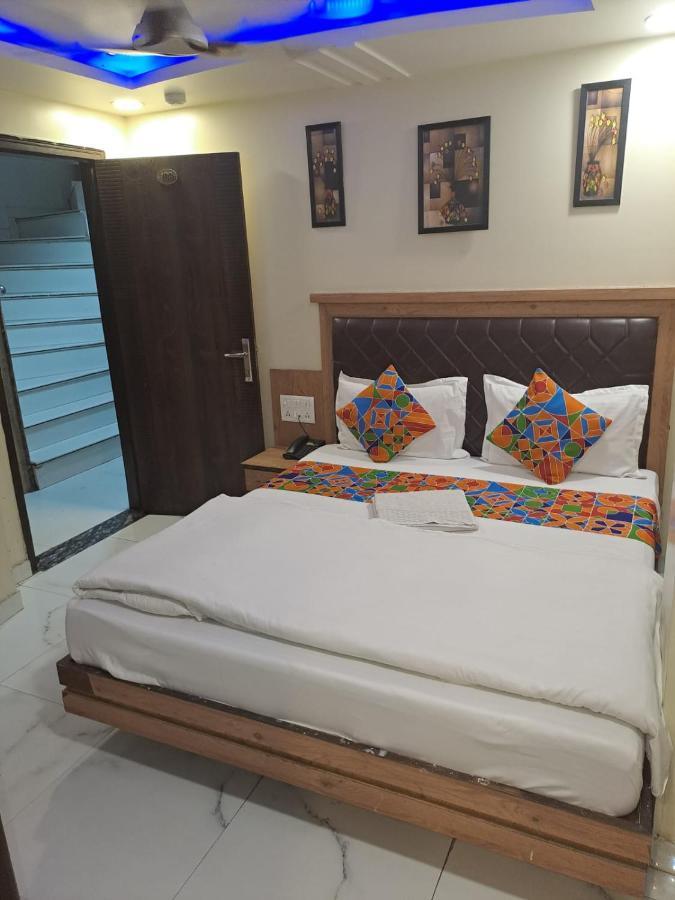Hotel Sarthak Palace - By Pooja Hospitality 뉴델리 외부 사진