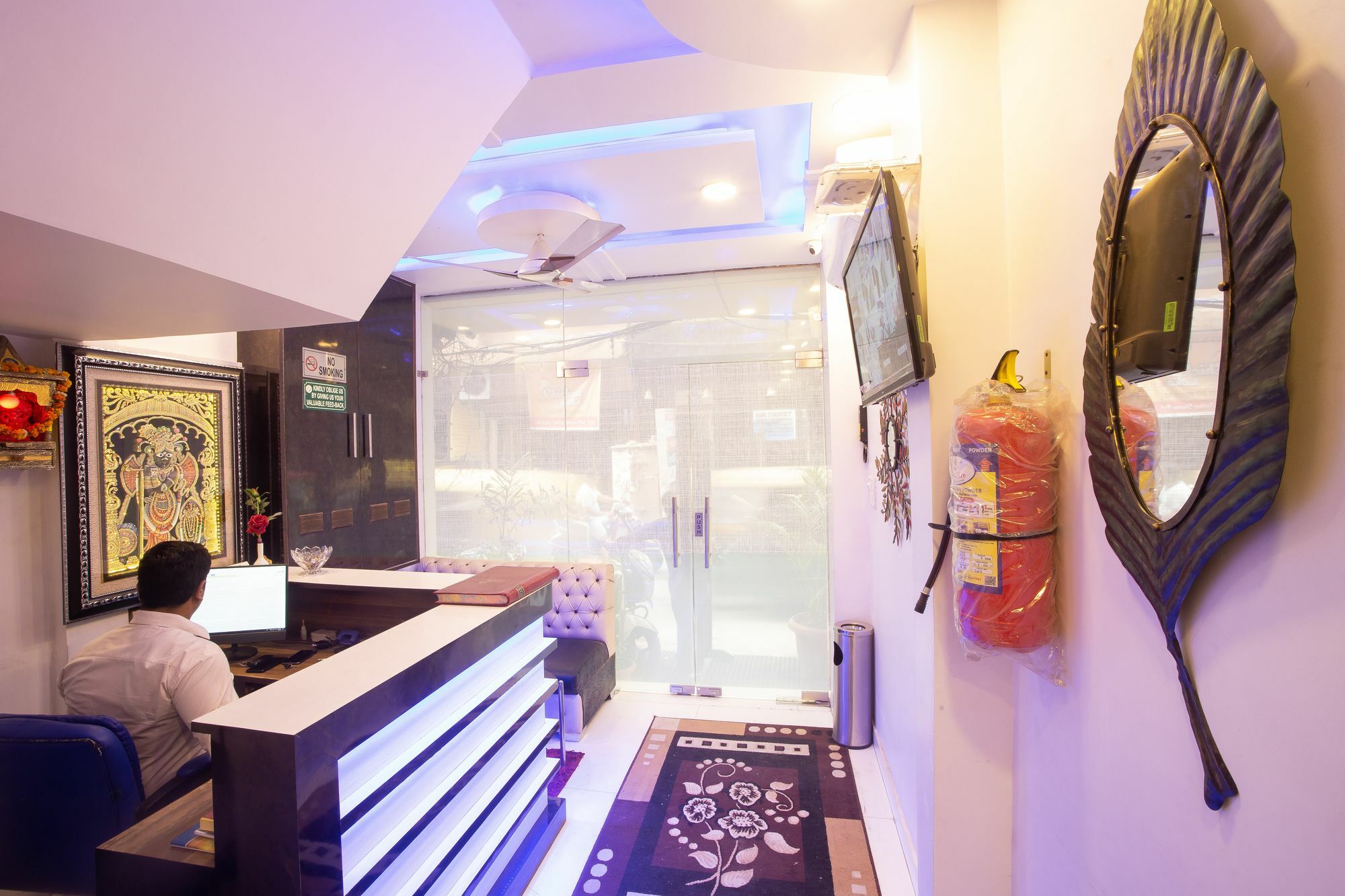 Hotel Sarthak Palace - By Pooja Hospitality 뉴델리 외부 사진