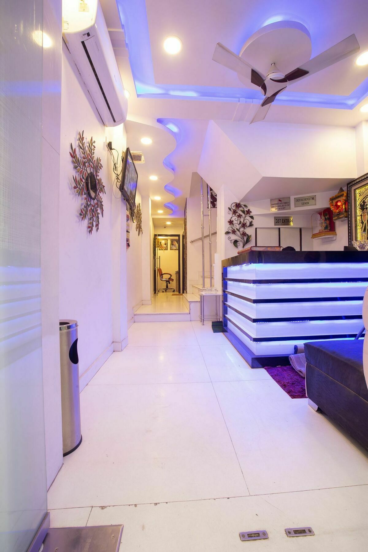 Hotel Sarthak Palace - By Pooja Hospitality 뉴델리 외부 사진