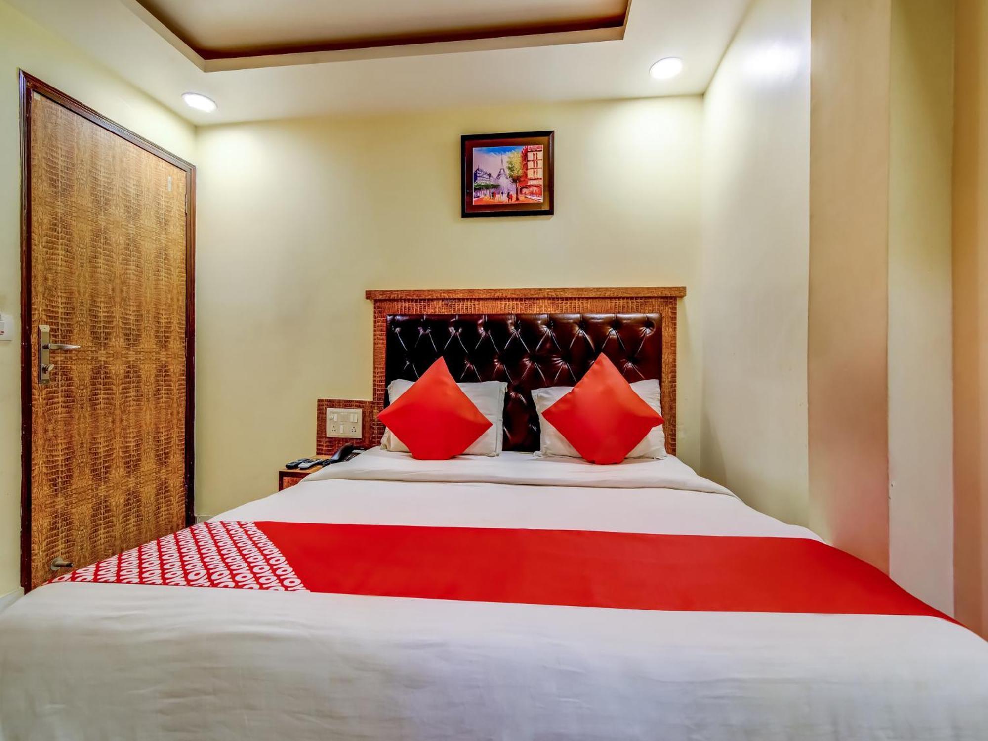 Hotel Sarthak Palace - By Pooja Hospitality 뉴델리 외부 사진