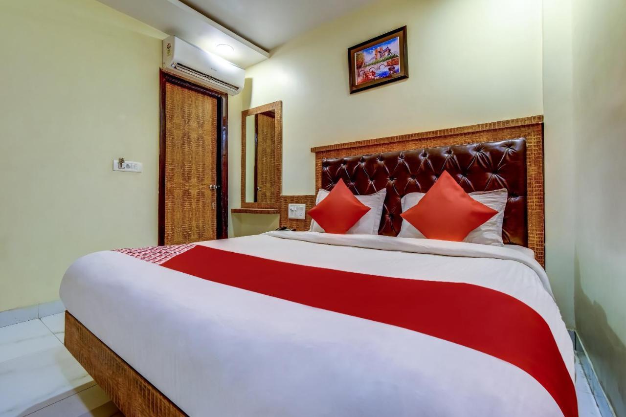 Hotel Sarthak Palace - By Pooja Hospitality 뉴델리 외부 사진