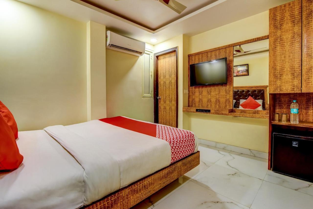 Hotel Sarthak Palace - By Pooja Hospitality 뉴델리 외부 사진